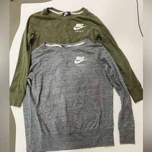 2 Nike Long-sleeve Tops